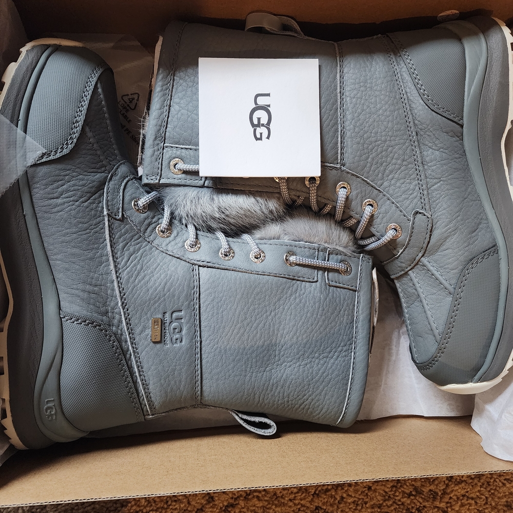 UGG Adirondack New Nwt Rare Grey Winter Snow Rain Leather Boots  7.5 7 Women